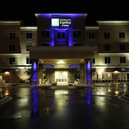 Holiday Inn Express Hotel & Suites Goldsboro - Base Area By Ihg Eksteriør billede