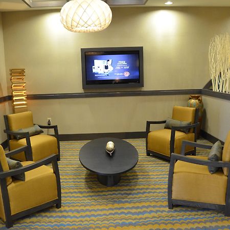 Holiday Inn Express Hotel & Suites Goldsboro - Base Area By Ihg Eksteriør billede
